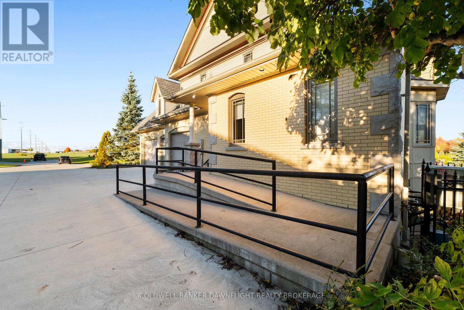 246 Hazelton Lane, South Huron, Ontario  N0M 1S3 - Photo 6 - X12476201