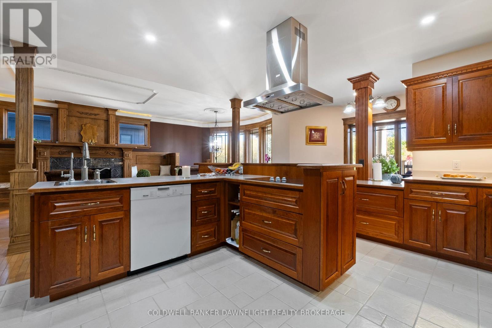 246 Hazelton Lane, South Huron, Ontario  N0M 1S3 - Photo 9 - X12476201