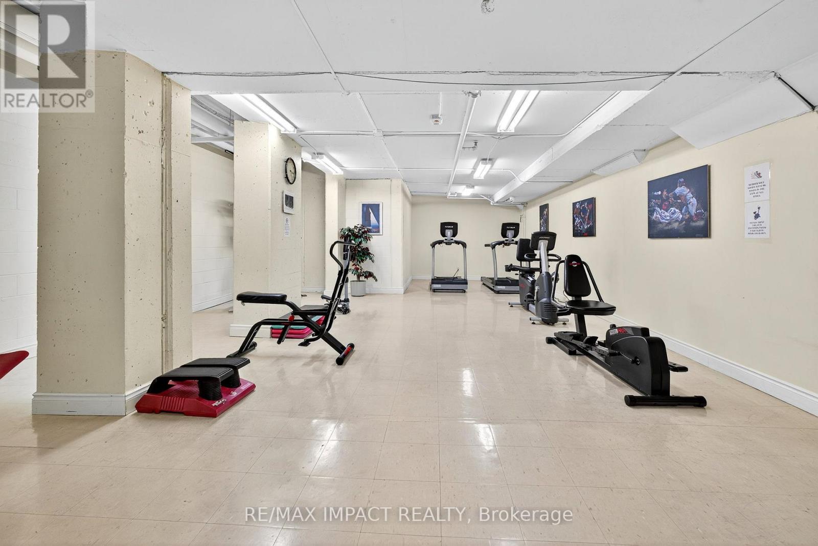 204 - 10 Dayspring Circle, Brampton (Goreway Drive Corridor), Ontario  L6P 1B9 - Photo 22 - W12475701