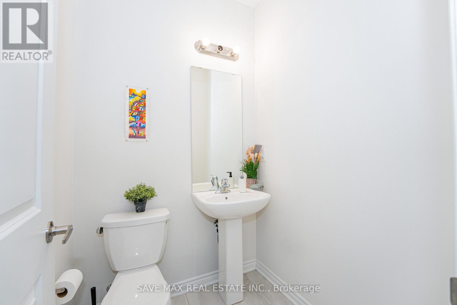 136 Sapphire Way, Thorold (Rolling Meadows), Ontario  L2V 0B8 - Photo 24 - X12475545