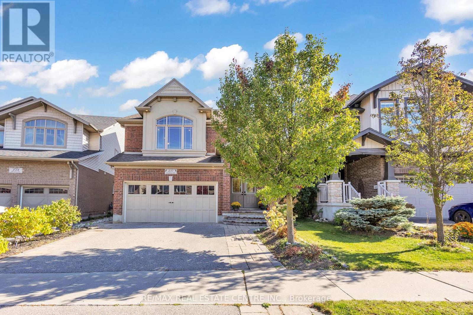 237 GOODWIN DRIVE, Guelph, Ontario