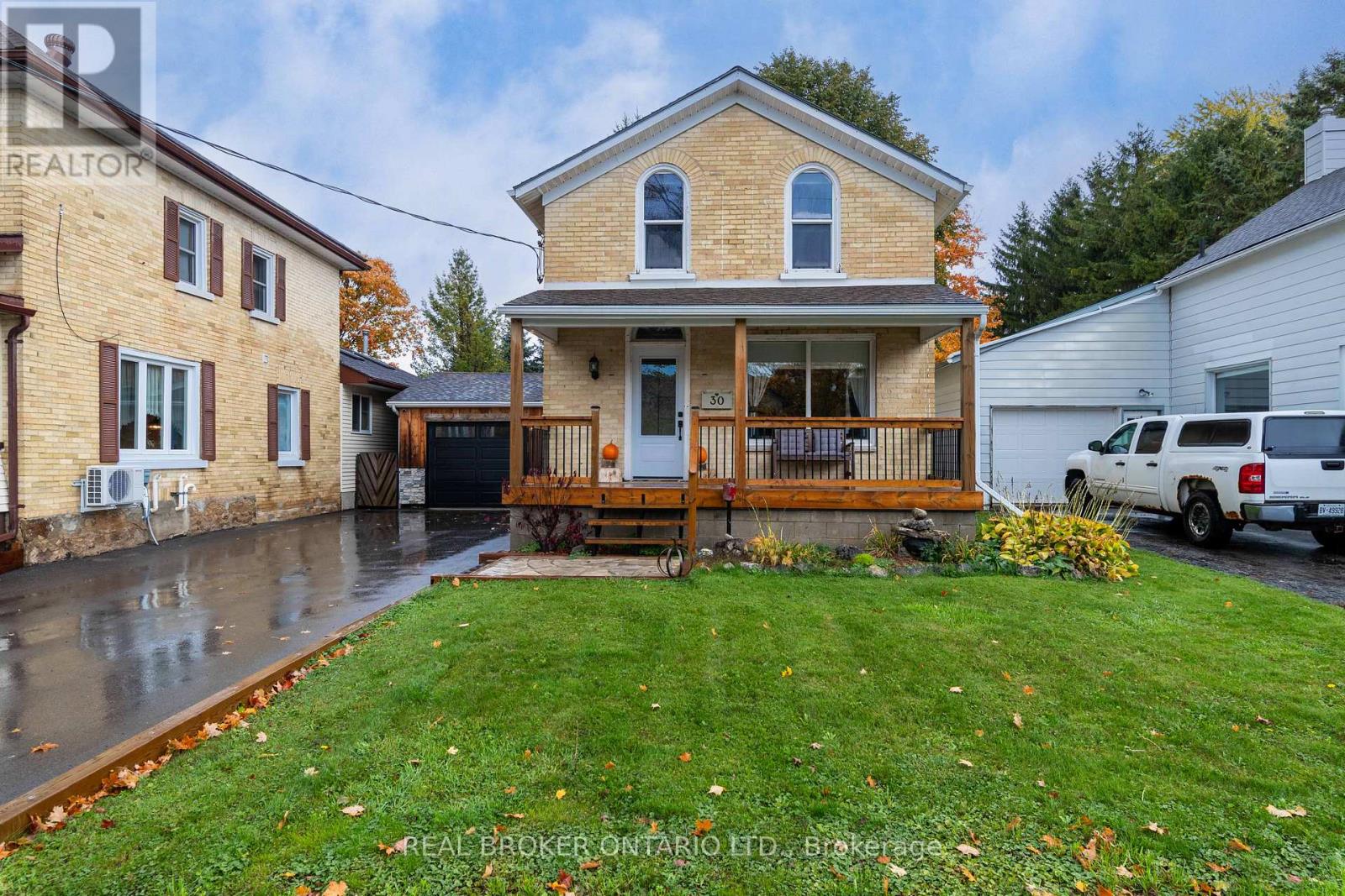 30 WOOD STREET, Mapleton, Ontario