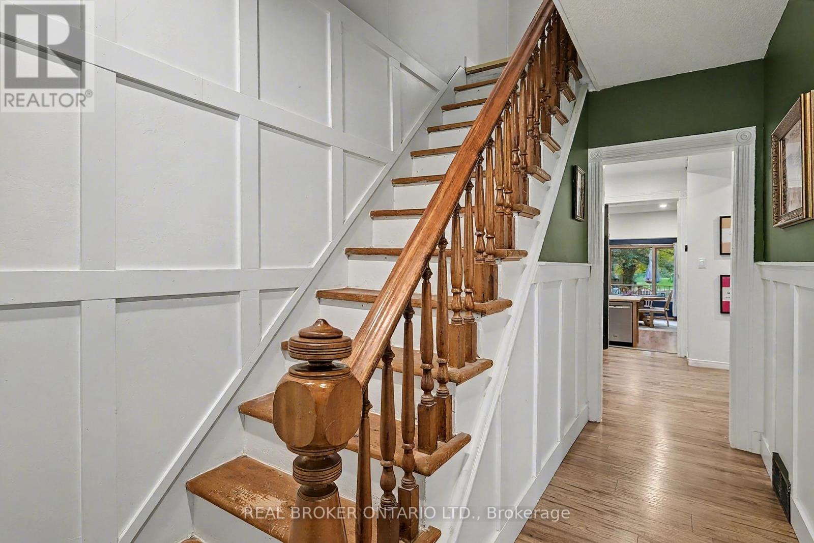 30 Wood Street, Mapleton, Ontario  N0G 1P0 - Photo 23 - X12475590