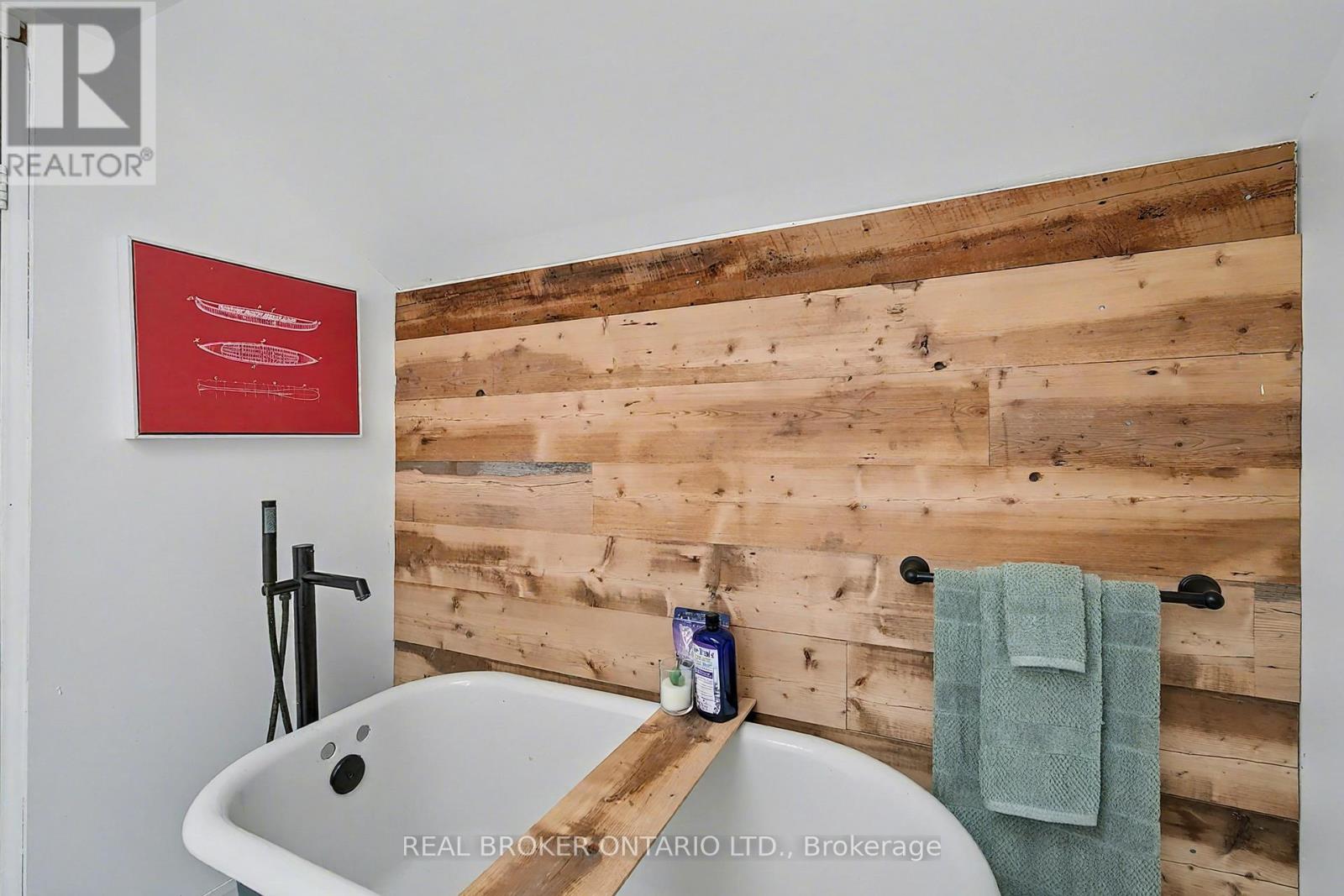 30 Wood Street, Mapleton, Ontario  N0G 1P0 - Photo 26 - X12475590