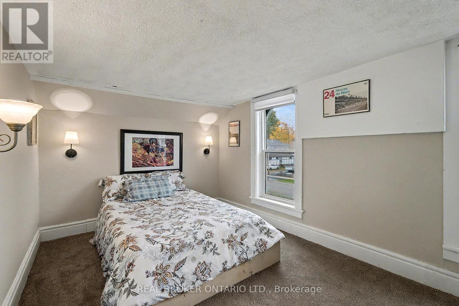 30 Wood Street, Mapleton, Ontario  N0G 1P0 - Photo 27 - X12475590