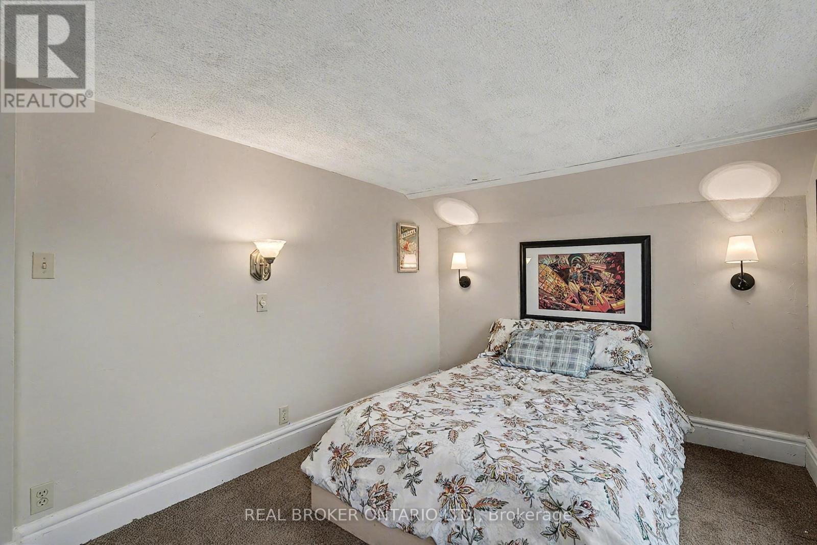 30 Wood Street, Mapleton, Ontario  N0G 1P0 - Photo 28 - X12475590