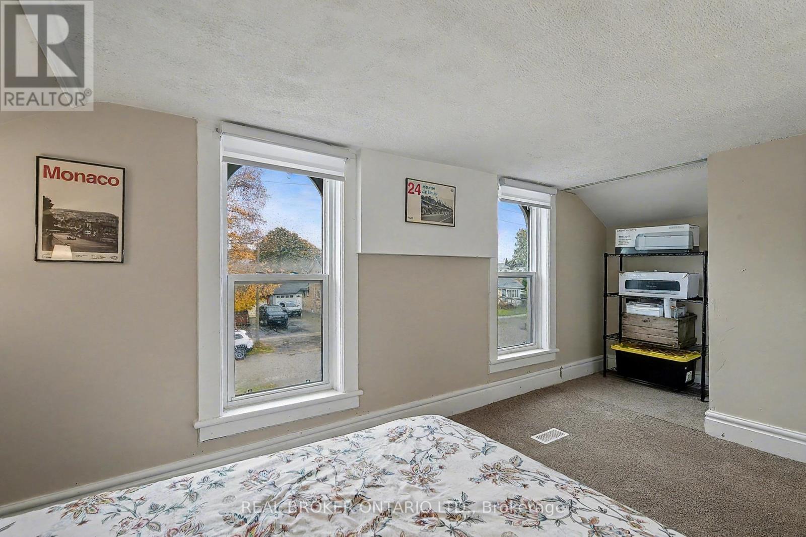 30 Wood Street, Mapleton, Ontario  N0G 1P0 - Photo 29 - X12475590