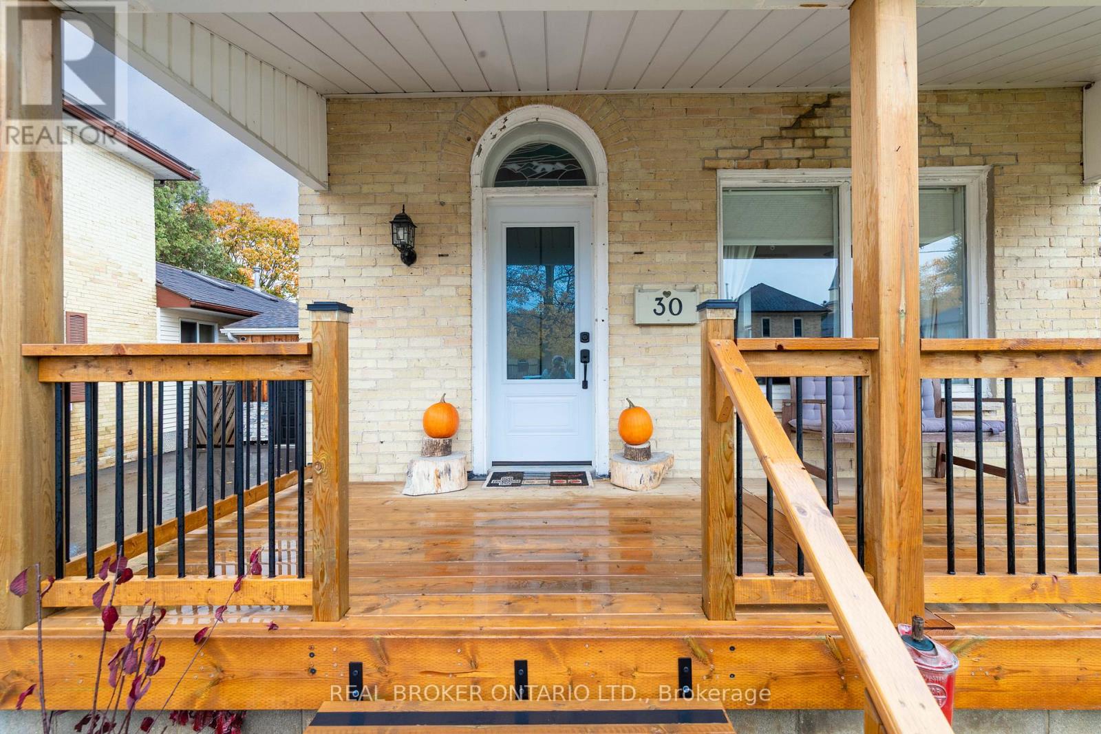 30 Wood Street, Mapleton, Ontario  N0G 1P0 - Photo 3 - X12475590