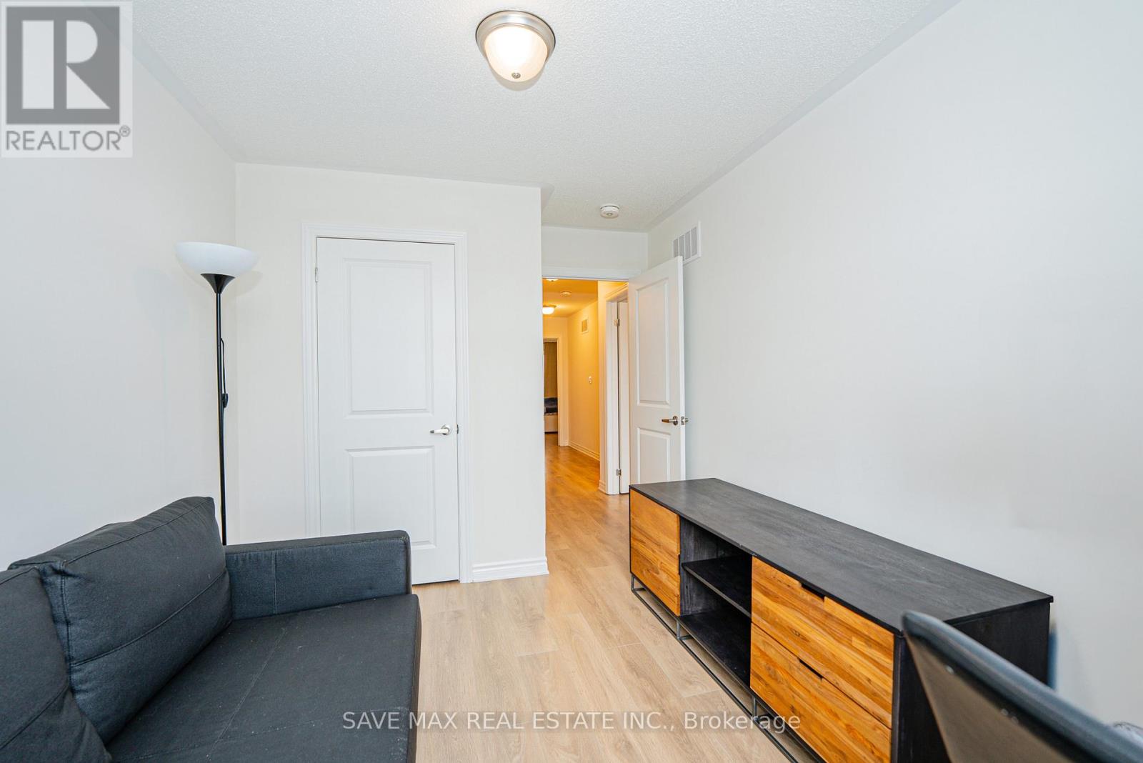 136 Sapphire Way W, Thorold, Ontario  L2V 0B8 - Photo 17 - X12475600