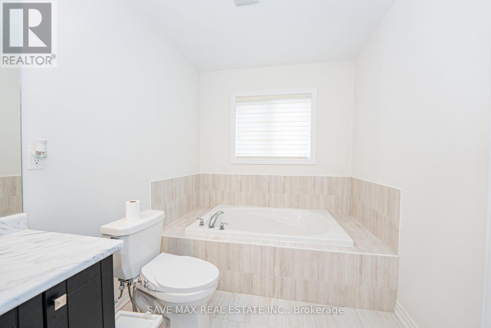 136 Sapphire Way W, Thorold, Ontario  L2V 0B8 - Photo 22 - X12475600