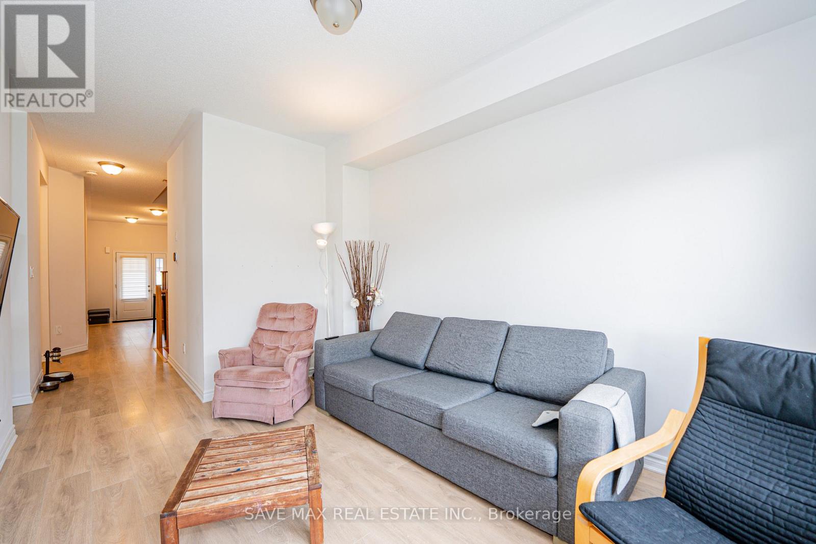 136 Sapphire Way W, Thorold, Ontario  L2V 0B8 - Photo 6 - X12475600