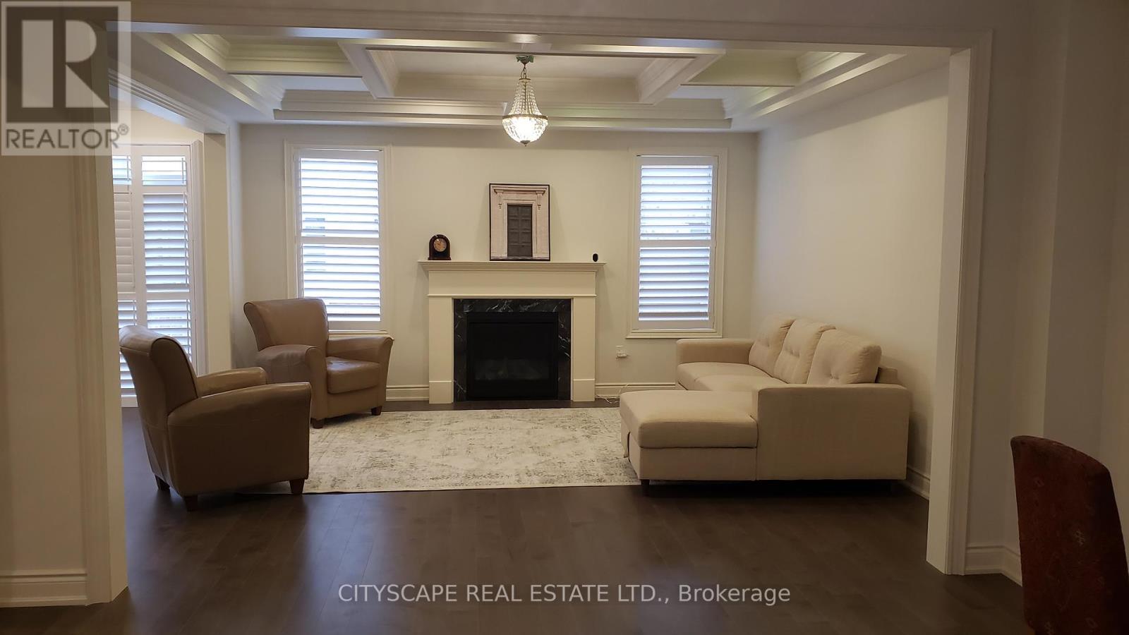 114 Avanti Crescent, Hamilton, Ontario  L8B 1W8 - Photo 7 - X12475612