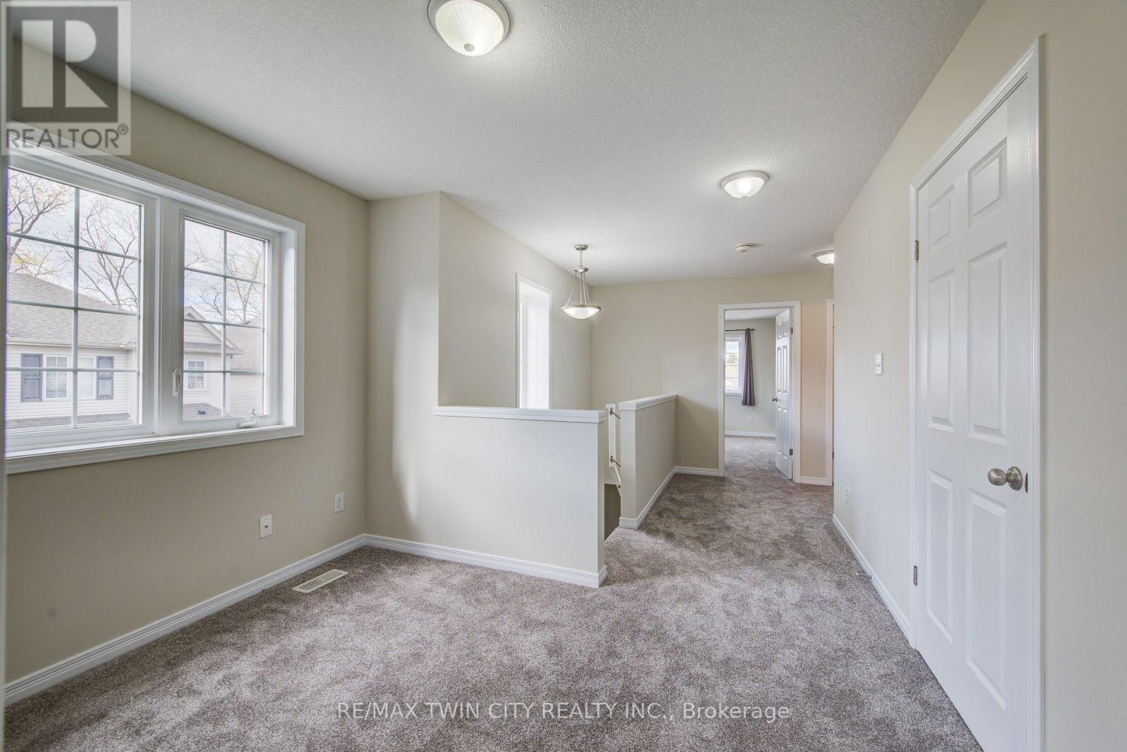 40 - 50 Pinnacle Drive, Kitchener, Ontario  N2P 1C5 - Photo 22 - X12475618