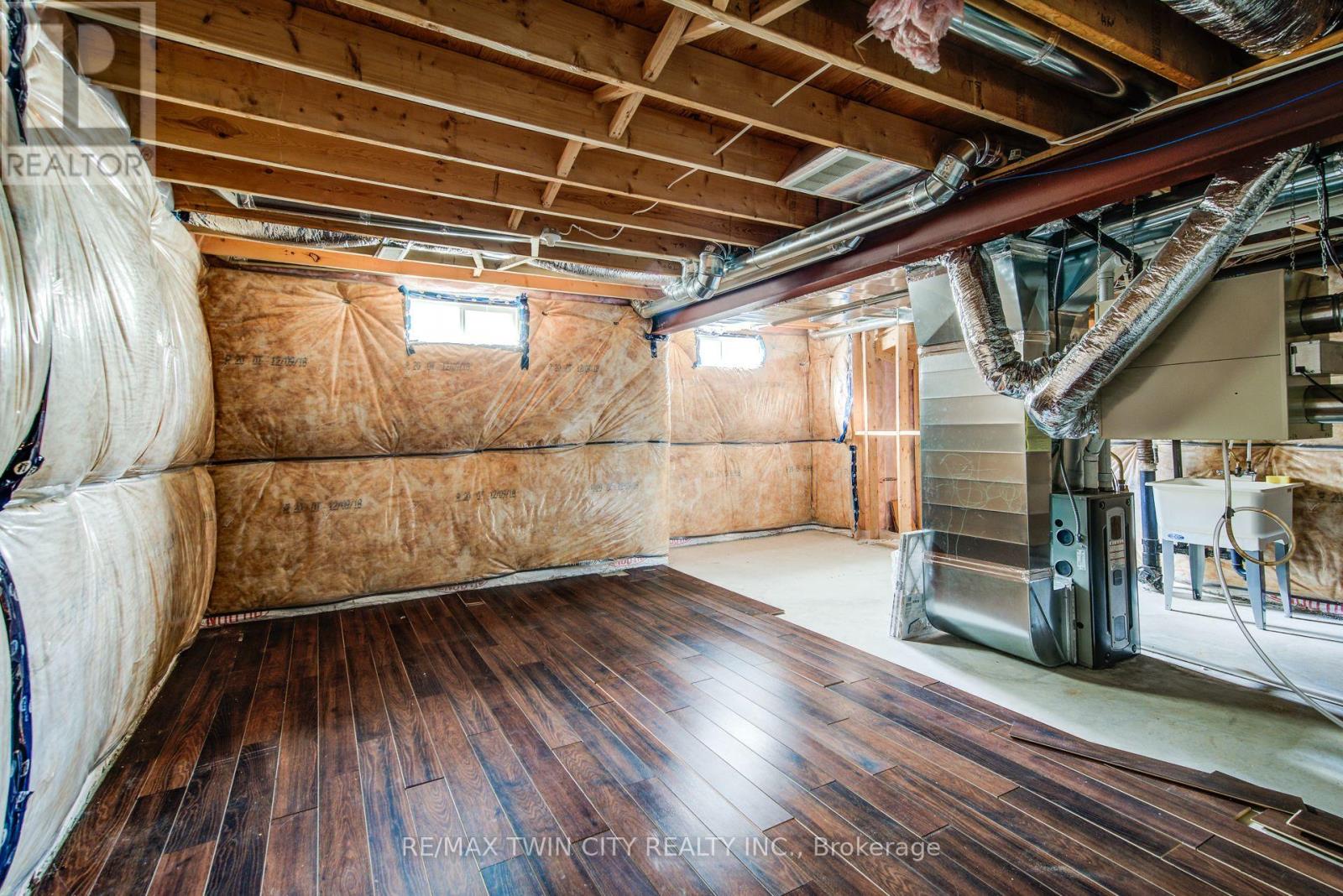 40 - 50 Pinnacle Drive, Kitchener, Ontario  N2P 1C5 - Photo 39 - X12475618