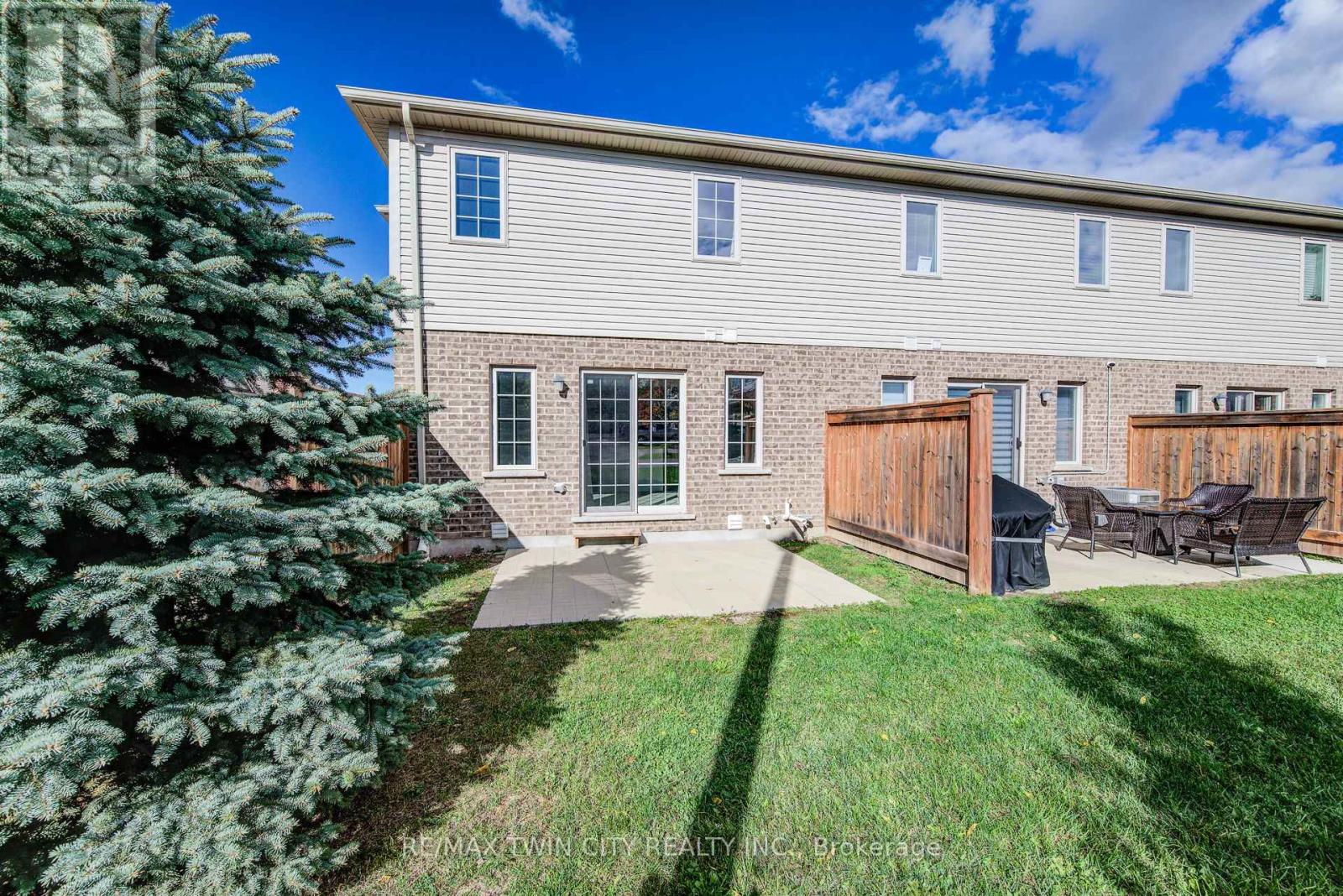40 - 50 Pinnacle Drive, Kitchener, Ontario  N2P 1C5 - Photo 42 - X12475618