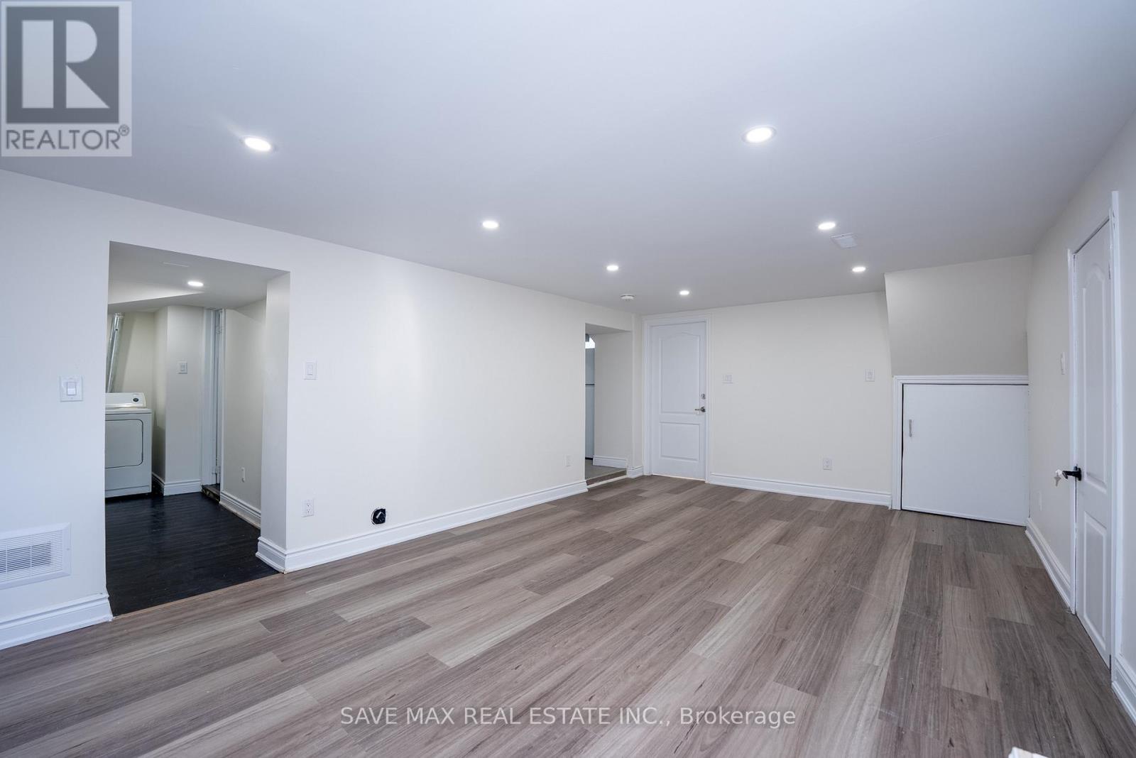 441 West 5th Street, Hamilton, Ontario  L9C 3P5 - Photo 32 - X12475621