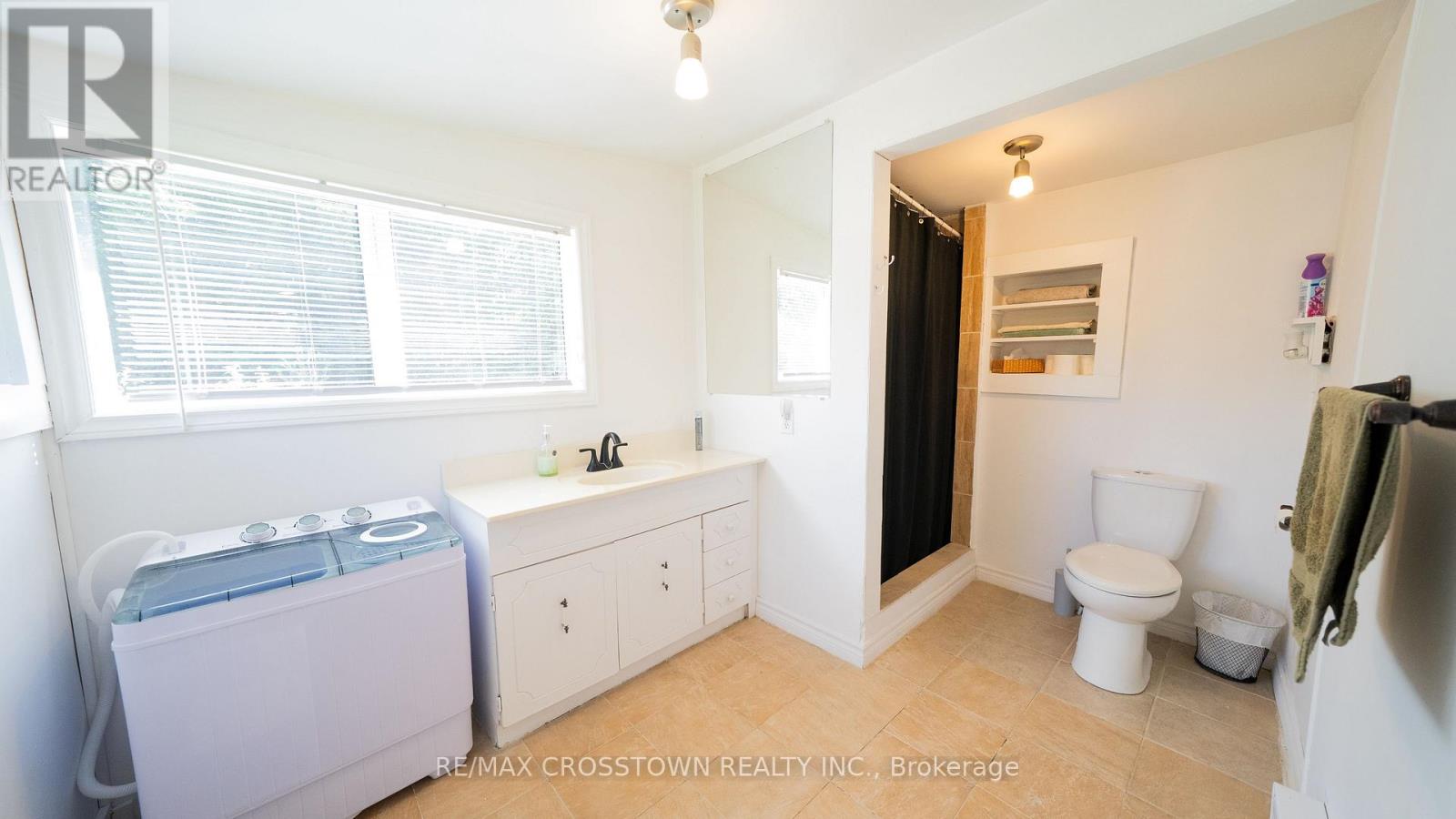 1161 Uffington Road, Bracebridge, Ontario  P1L 1X1 - Photo 12 - X12475630