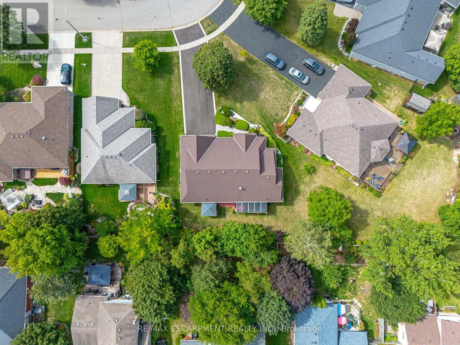 178 Bernardi Crescent, Guelph/eramosa, Ontario  N0B 2K0 - Photo 3 - X12475674