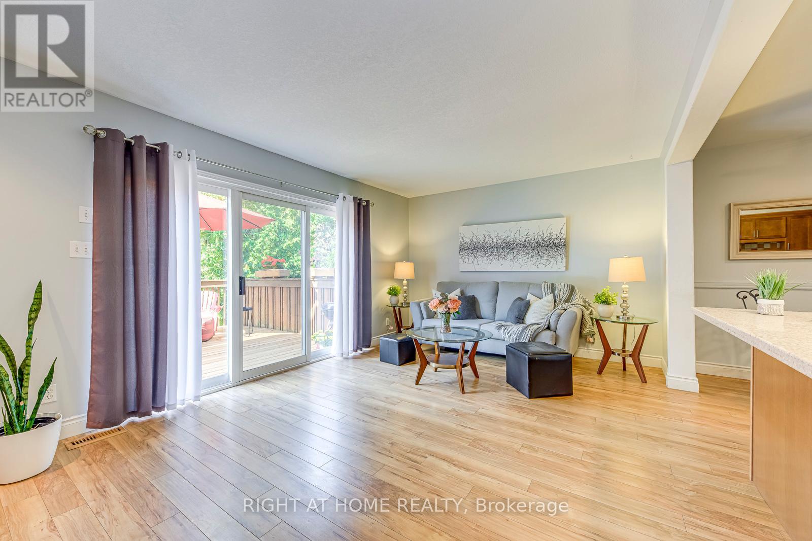 457 Laurel Gate Drive, Waterloo, Ontario  N2T 2S1 - Photo 16 - X12475709