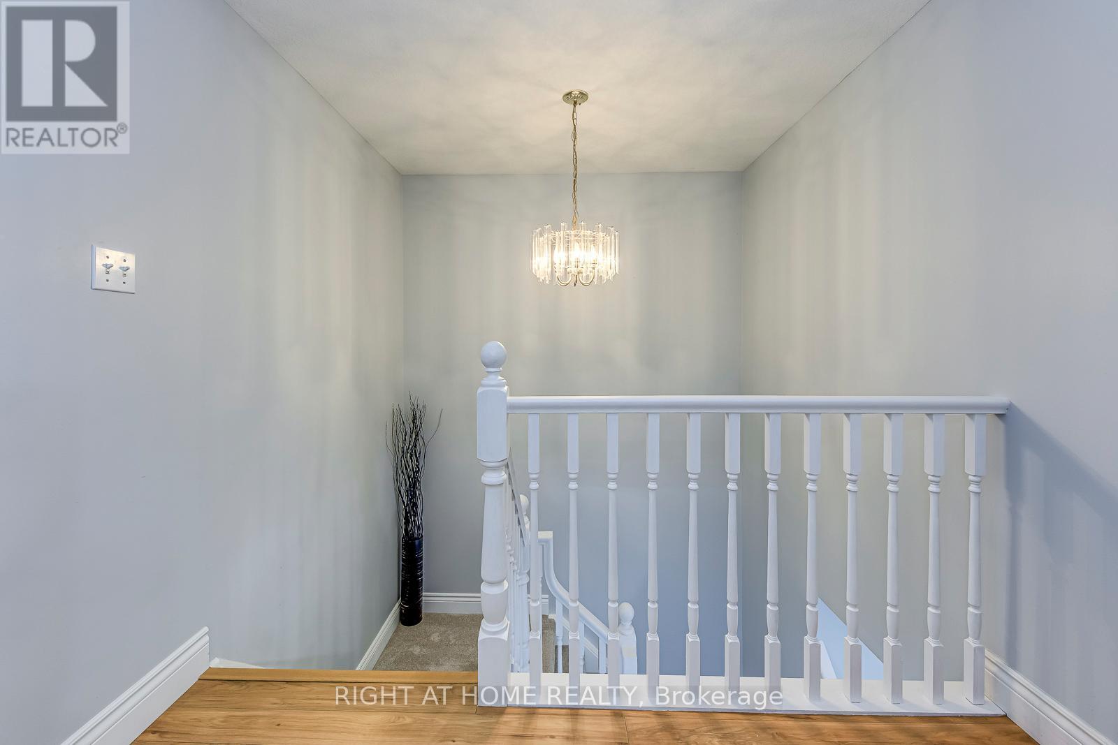 457 Laurel Gate Drive, Waterloo, Ontario  N2T 2S1 - Photo 22 - X12475709
