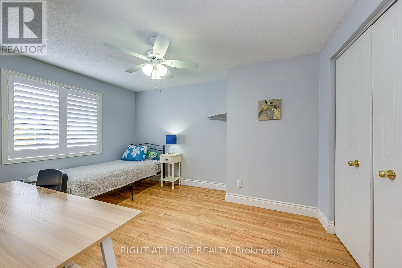 457 Laurel Gate Drive, Waterloo, Ontario  N2T 2S1 - Photo 30 - X12475709