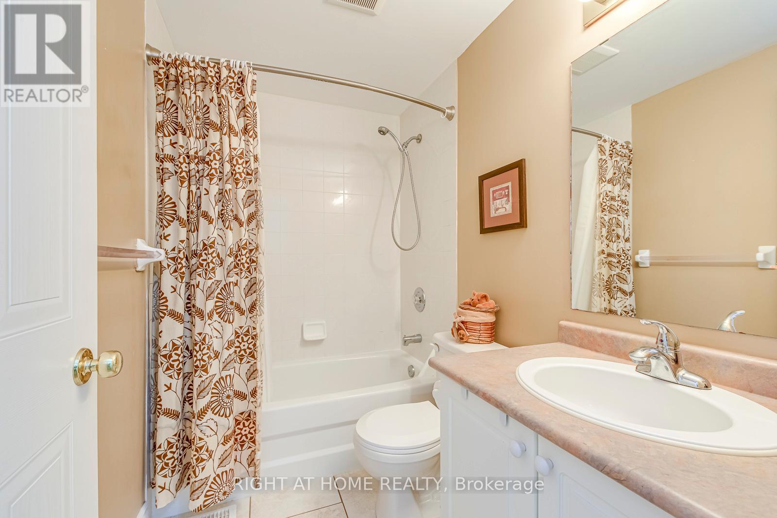 457 Laurel Gate Drive, Waterloo, Ontario  N2T 2S1 - Photo 34 - X12475709