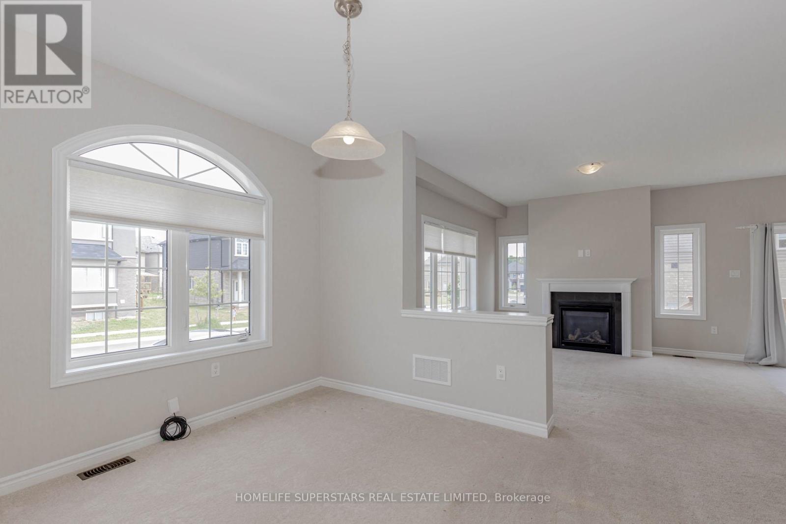 10 Macklin Street, Brantford, Ontario  N3V 0B2 - Photo 7 - X12475733