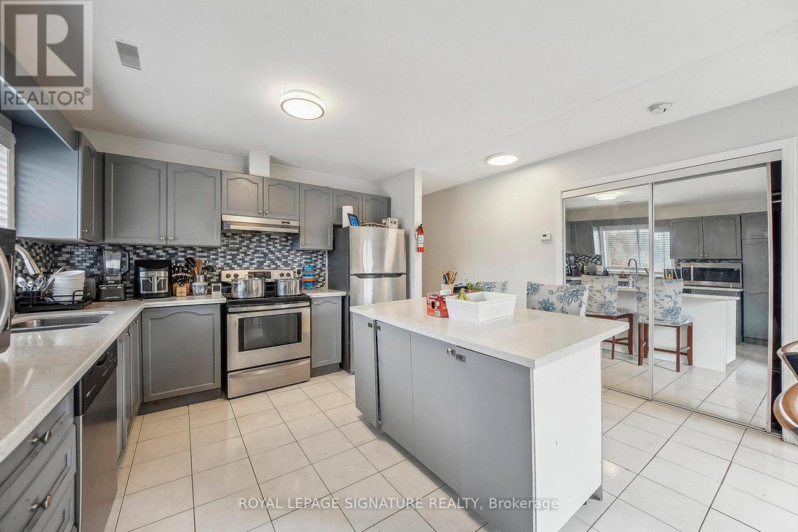 90 Tisdale Street S, Hamilton, Ontario  L8N 2W2 - Photo 12 - X12475740