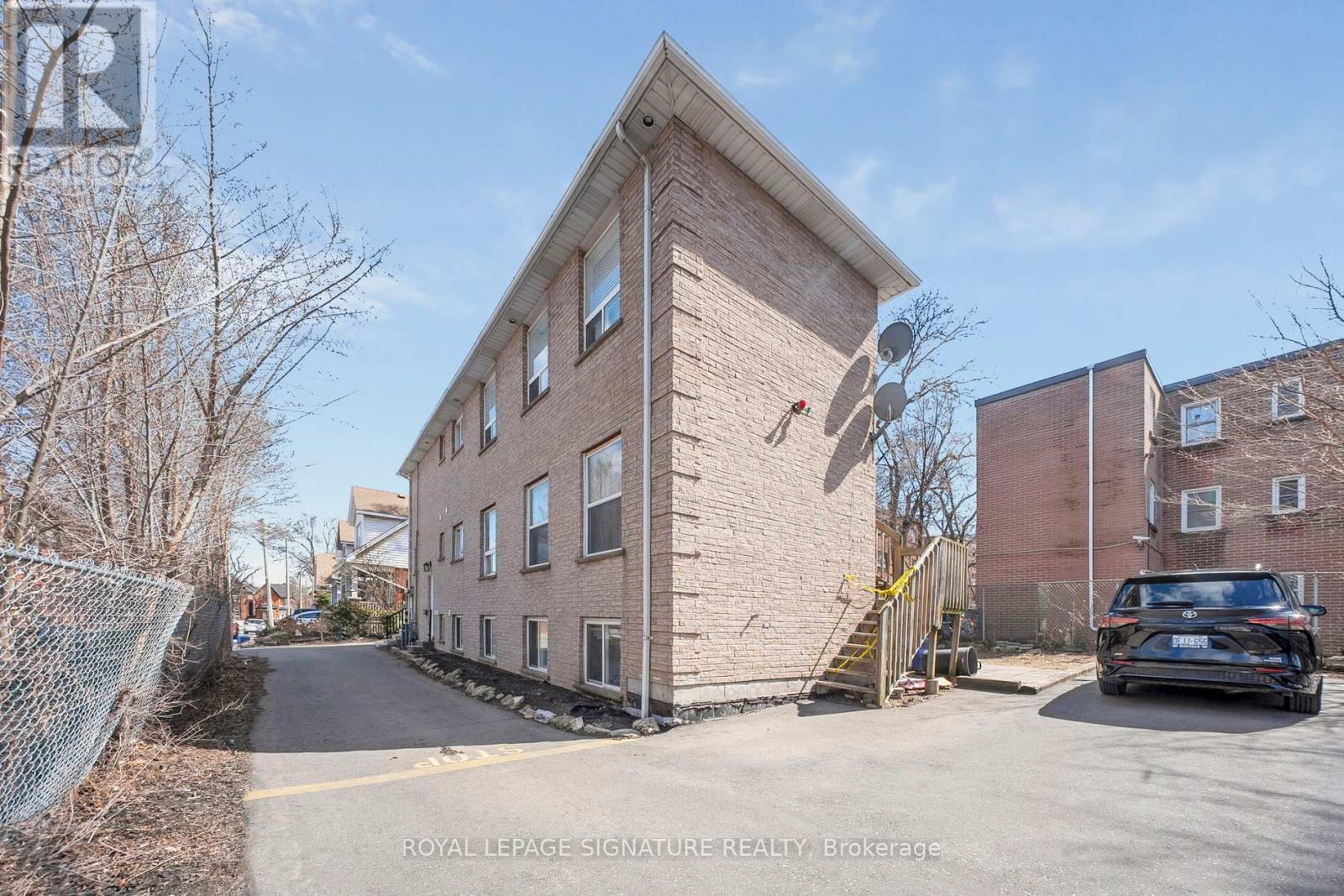 90 Tisdale Street S, Hamilton, Ontario  L8N 2W2 - Photo 38 - X12475740