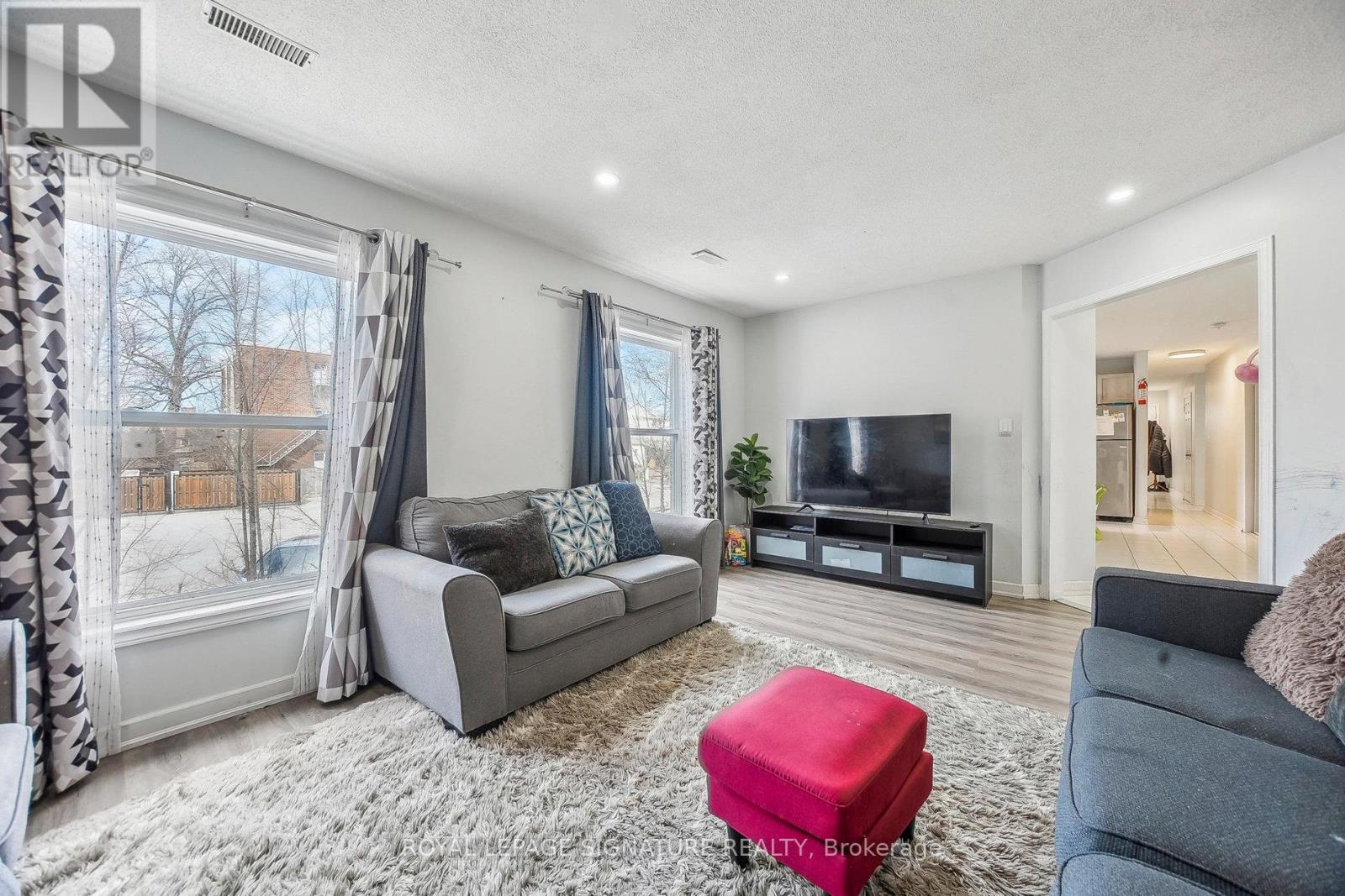 90 Tisdale Street S, Hamilton, Ontario  L8N 2W2 - Photo 8 - X12475740