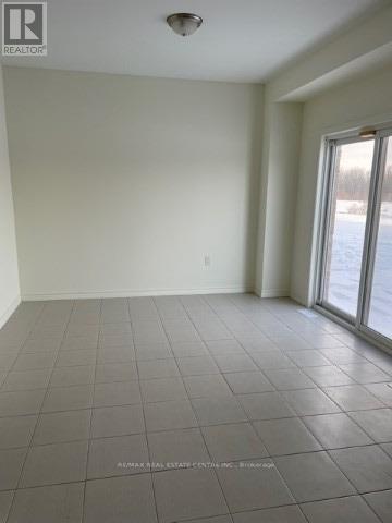 1452 Marina Drive, Fort Erie, Ontario  L2A 0C7 - Photo 9 - X12475751