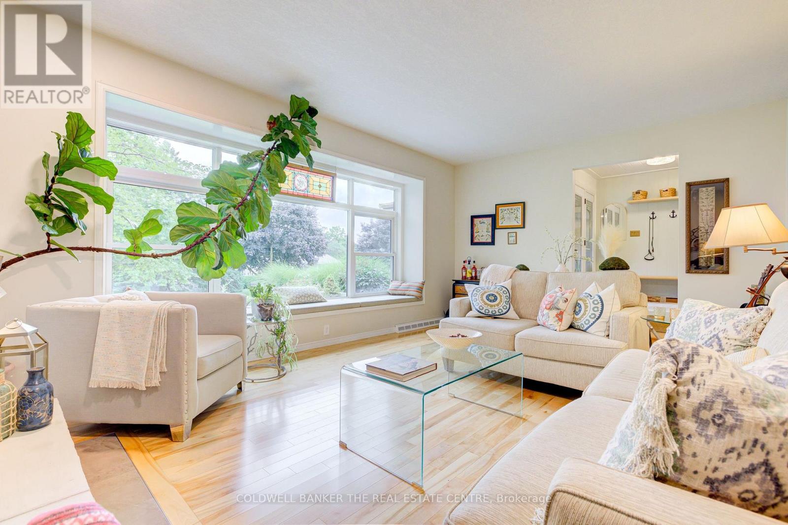 83 Inwood Crescent, Kitchener, Ontario  N2M 2L9 - Photo 7 - X12475825