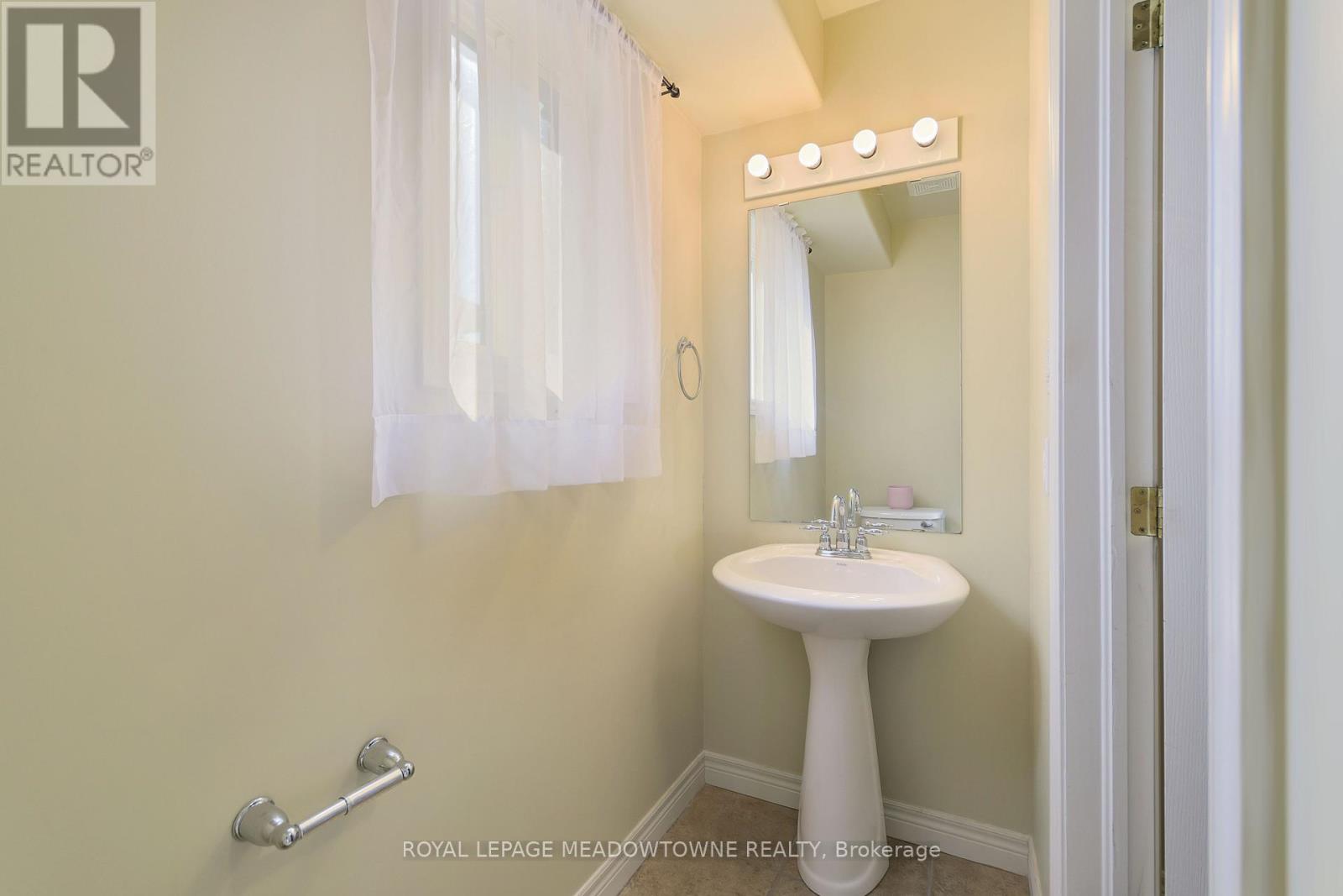 47 Plum Tree Lane, Grimsby, Ontario  L3M 5T5 - Photo 20 - X12475839