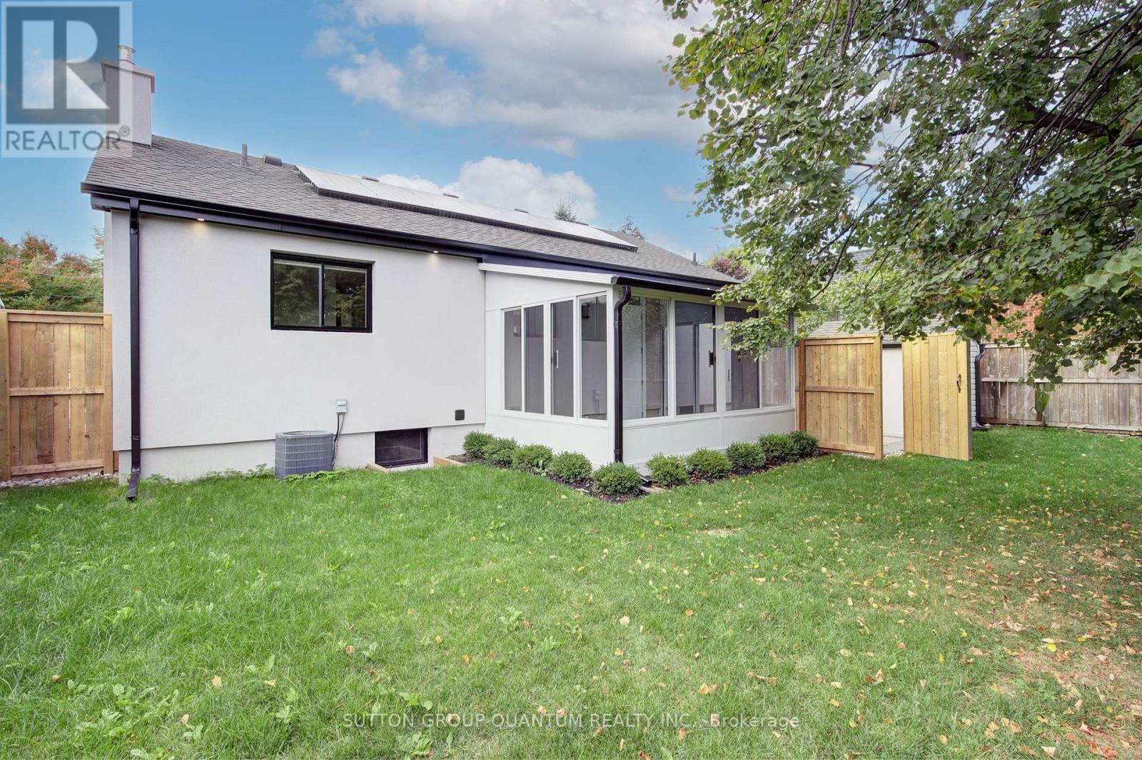 Upper Unit - 95 South Bend Road E, Hamilton, Ontario  L9A 2B3 - Photo 26 - X12475873
