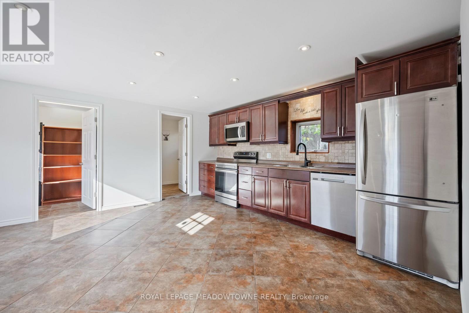 34 Crozier Street, East Luther Grand Valley, Ontario  L0N 1G0 - Photo 13 - X12475884
