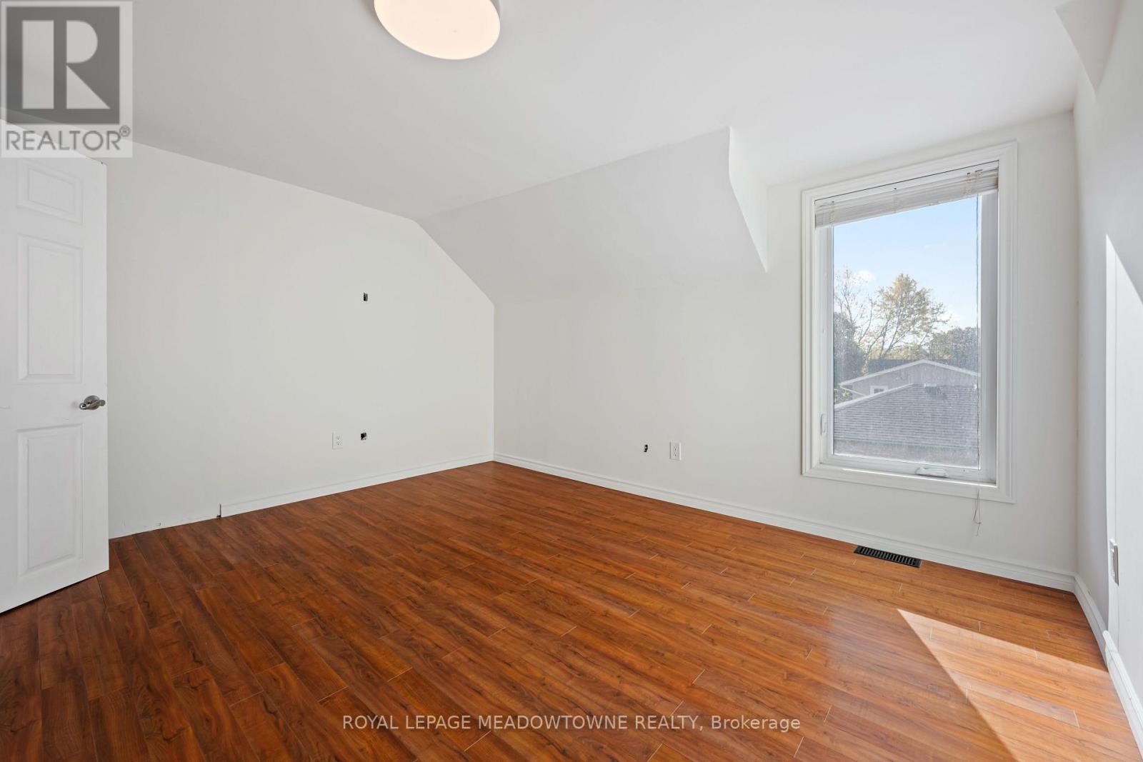 34 Crozier Street, East Luther Grand Valley, Ontario  L0N 1G0 - Photo 24 - X12475884