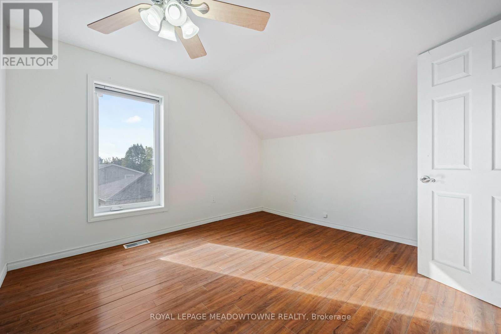 34 Crozier Street, East Luther Grand Valley, Ontario  L0N 1G0 - Photo 27 - X12475884