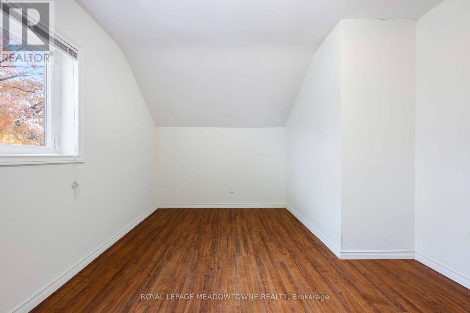 34 Crozier Street, East Luther Grand Valley, Ontario  L0N 1G0 - Photo 30 - X12475884