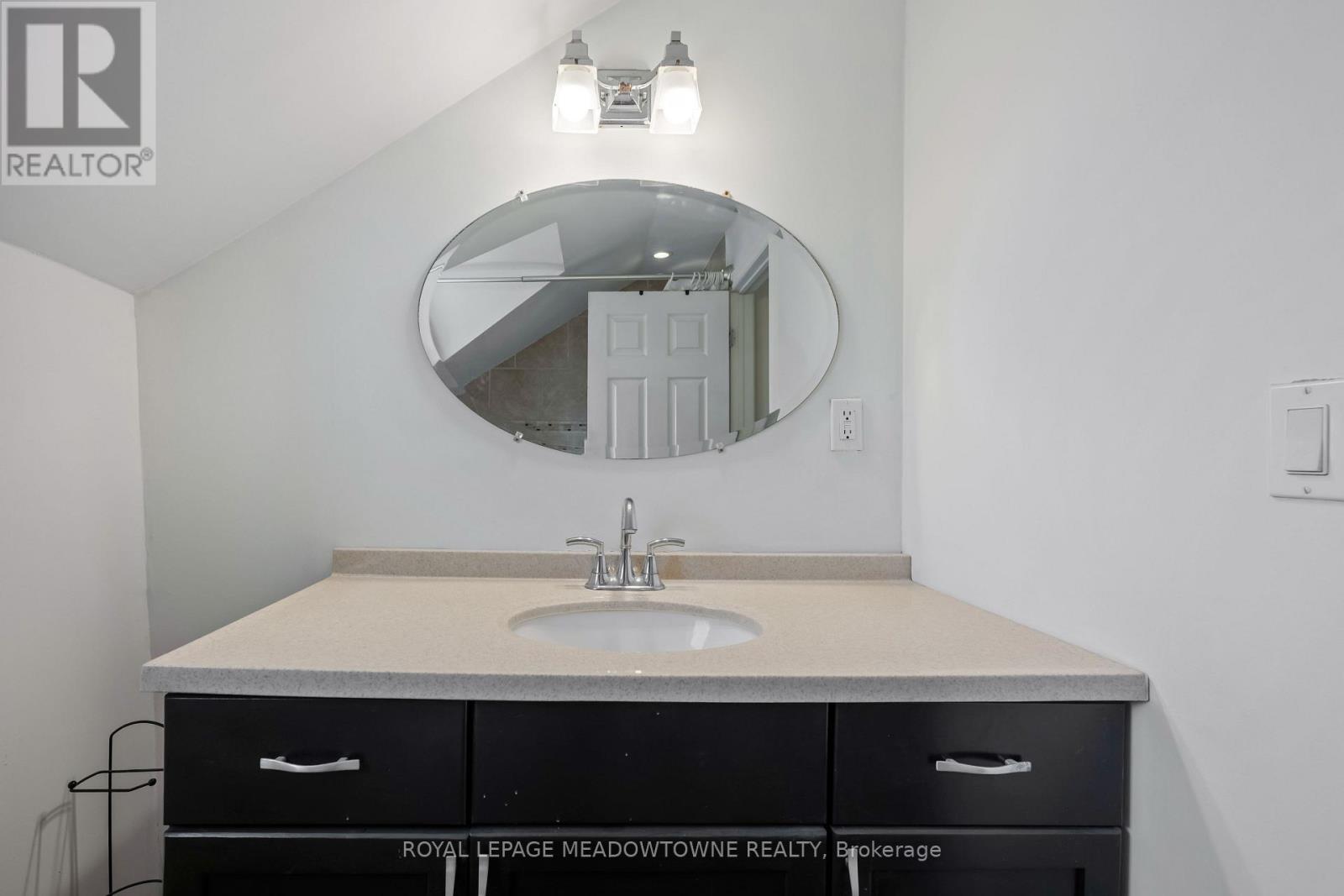 34 Crozier Street, East Luther Grand Valley, Ontario  L0N 1G0 - Photo 34 - X12475884