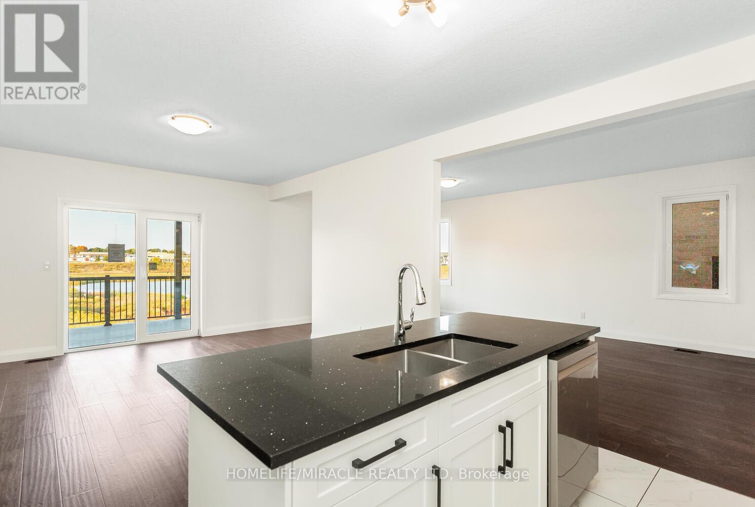 80 Grandville Circle, Brant, Ontario  N3L 0J5 - Photo 10 - X12475886