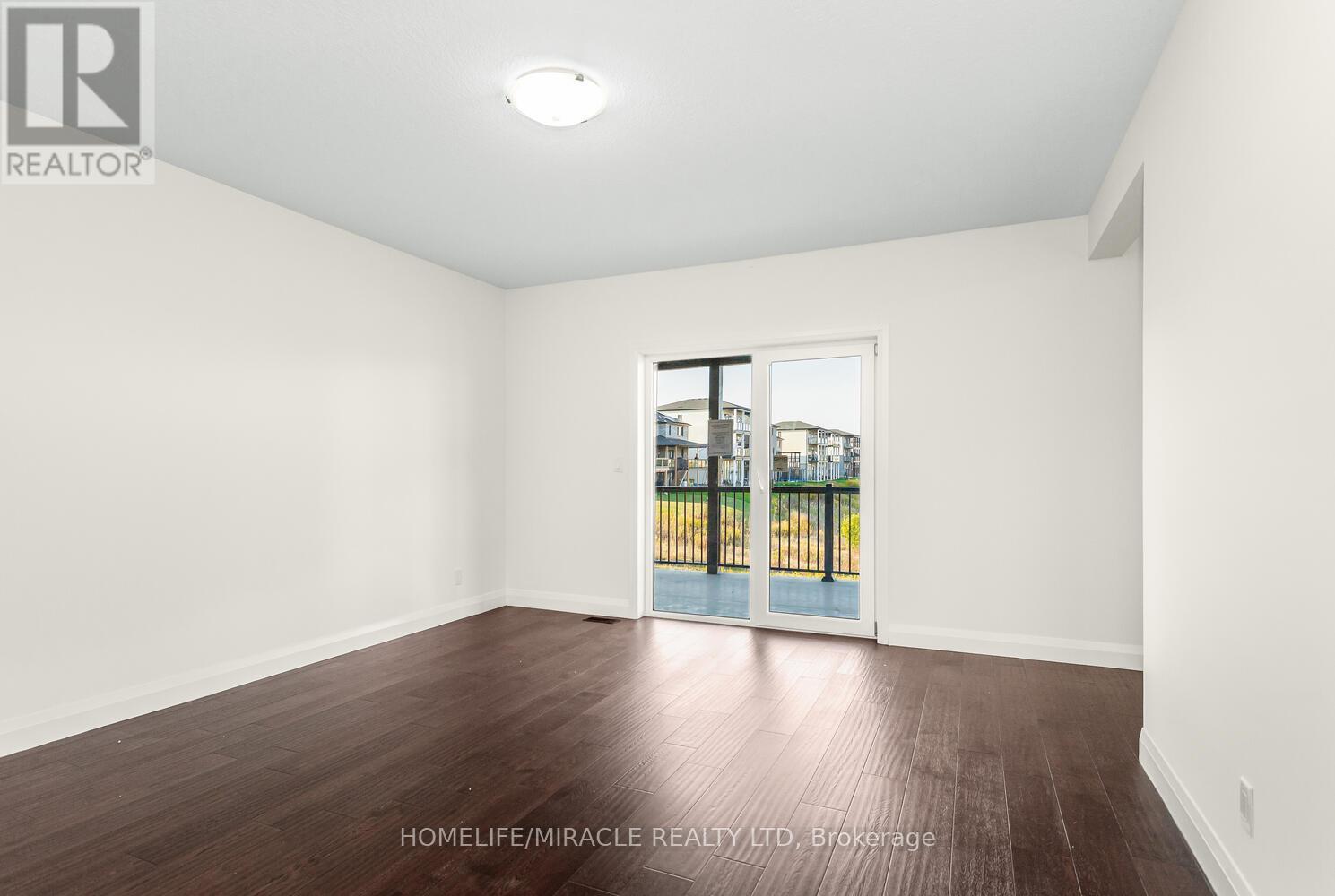 80 Grandville Circle, Brant, Ontario  N3L 0J5 - Photo 11 - X12475886