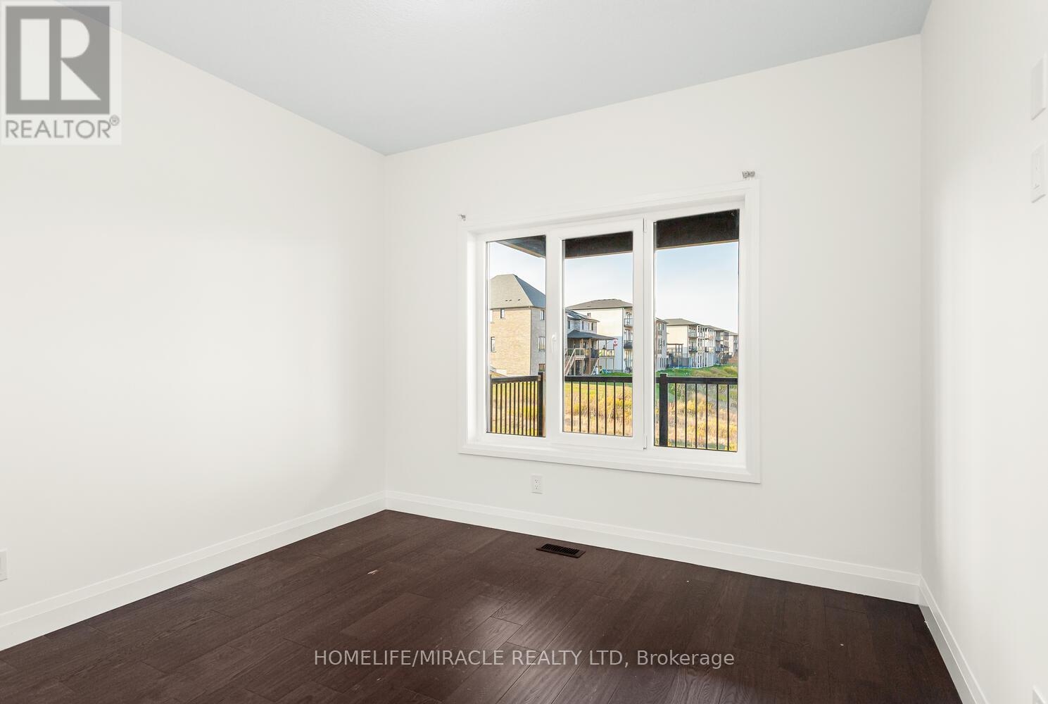 80 Grandville Circle, Brant, Ontario  N3L 0J5 - Photo 18 - X12475886