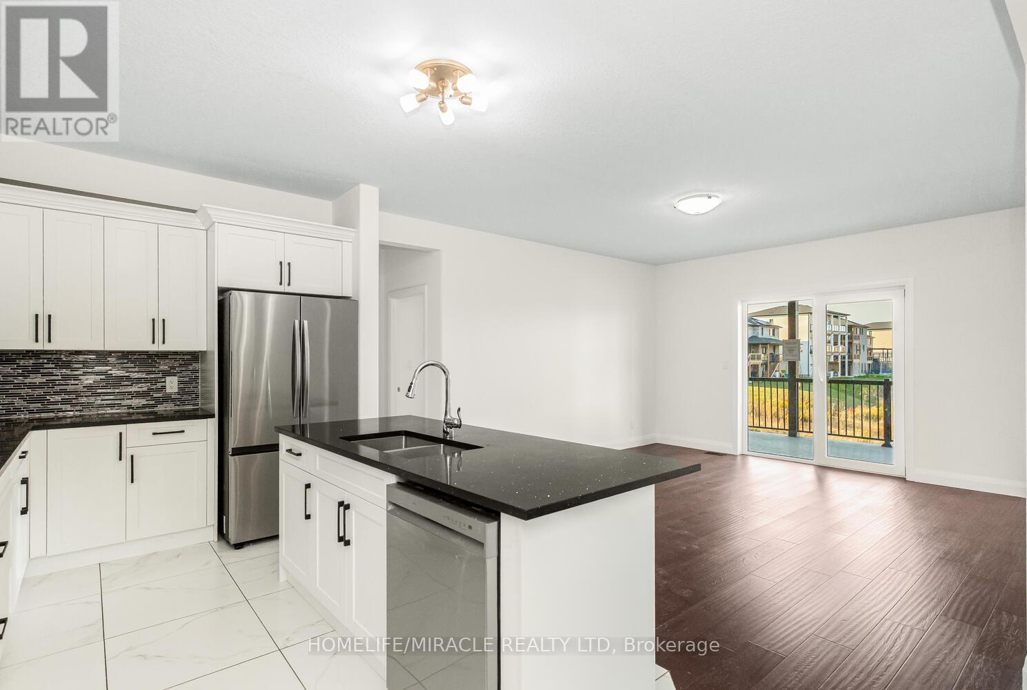 80 Grandville Circle, Brant, Ontario  N3L 0J5 - Photo 8 - X12475886
