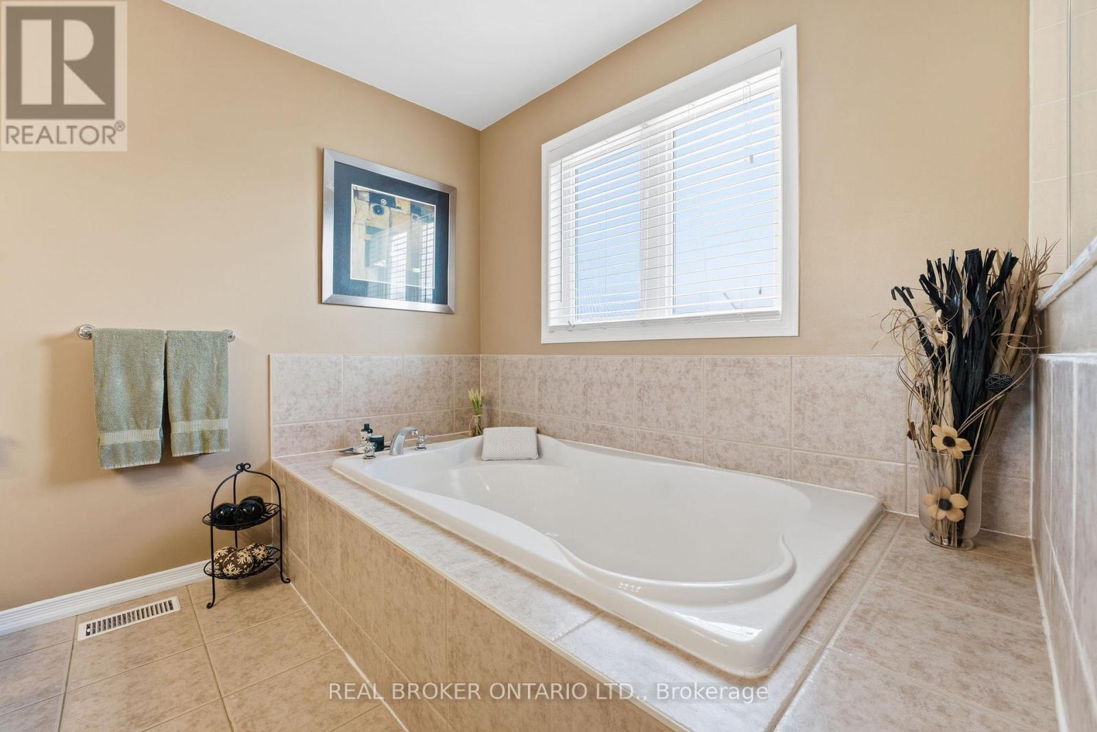 25 Merritt Lane, Brantford, Ontario  N3T 0E9 - Photo 23 - X12475908