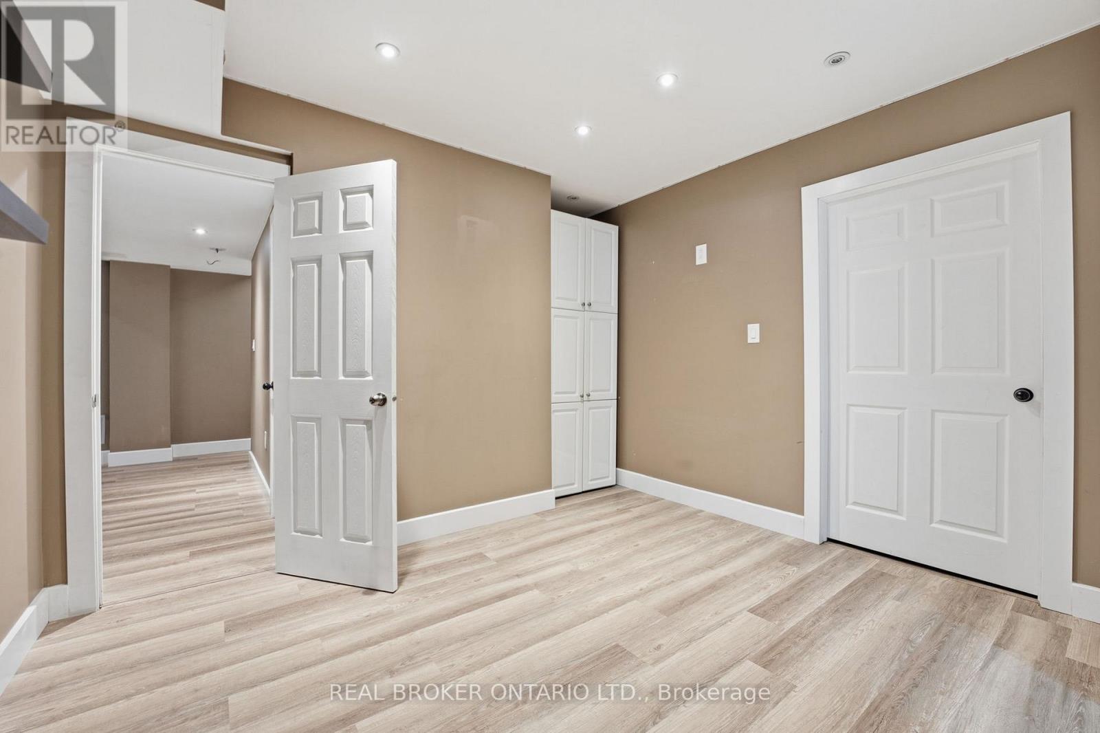 25 Merritt Lane, Brantford, Ontario  N3T 0E9 - Photo 32 - X12475908