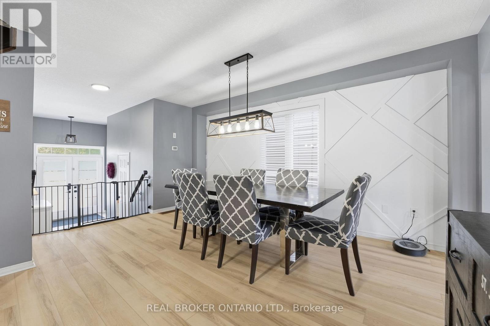 25 Merritt Lane, Brantford, Ontario  N3T 0E9 - Photo 4 - X12475908