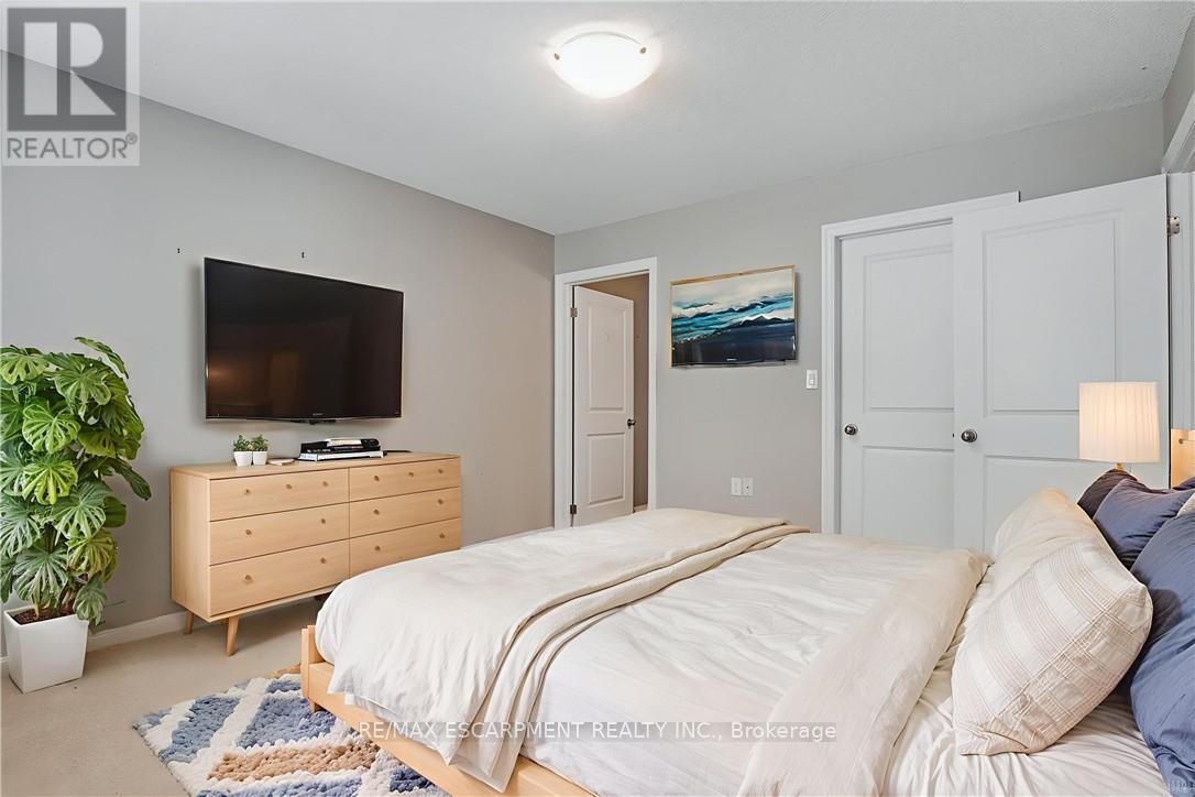 5 Archdeacon Clark Trail, Hamilton (Kennedy), Ontario  L9B 2M2 - Photo 14 - X12475934