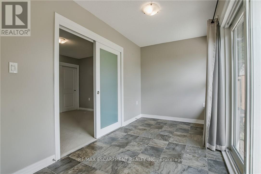 5 Archdeacon Clark Trail, Hamilton (Kennedy), Ontario  L9B 2M2 - Photo 27 - X12475934