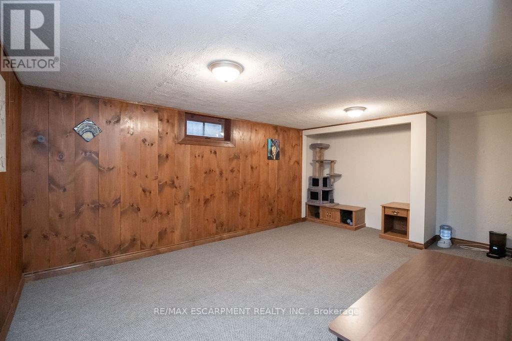 138 Victor Boulevard, Hamilton, Ontario  L9A 2V4 - Photo 16 - X12475949