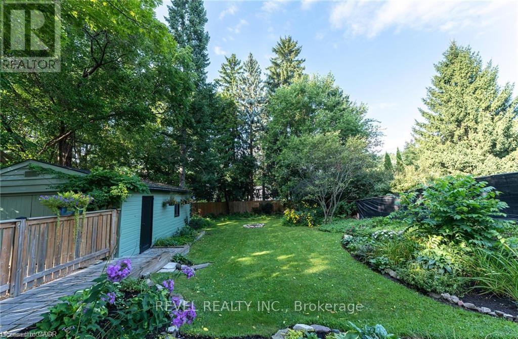 31 Academy Street, Hamilton (Ancaster), Ontario  L9G 2X8 - Photo 19 - X12475983